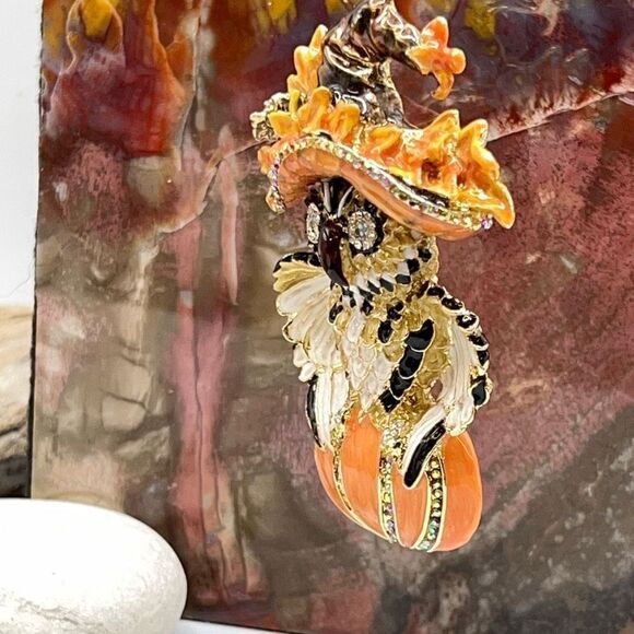 Kirks Folly Kitchy Witchy Owl Collectible Necklace - Picture 11 of 16